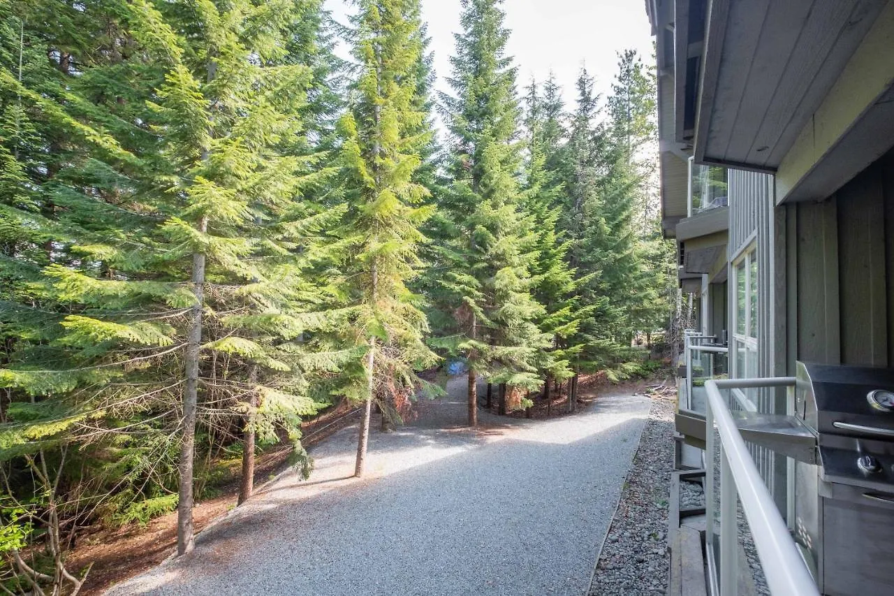 The Aspens By Outpost Whistler Villa 0*,