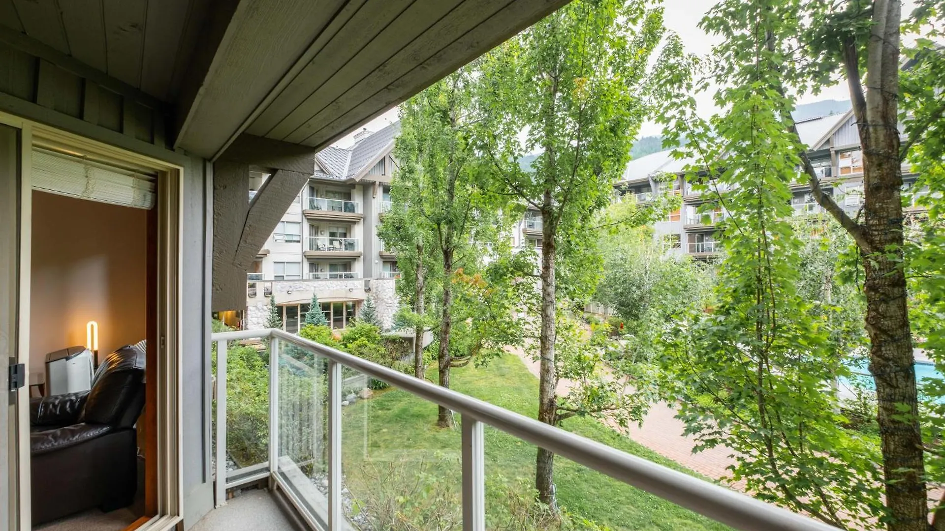 The Aspens By Outpost Whistler Villa